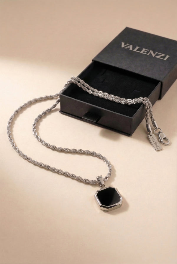 Valenzi Onyx pendant with rope chain 2mm